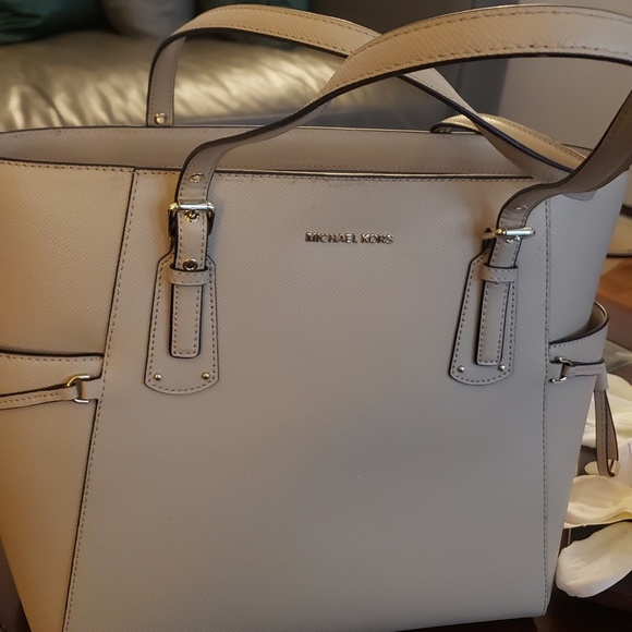 Michael Kors   bag - Picture 4 of 5